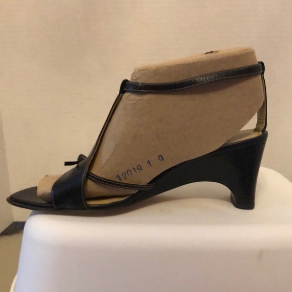 Circa J&D sandals - Picture 3 of 8